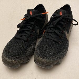 Nike Air VaporMax Flyknit Women’s Sneakers in the Dark Mushroom Colorway Size 10